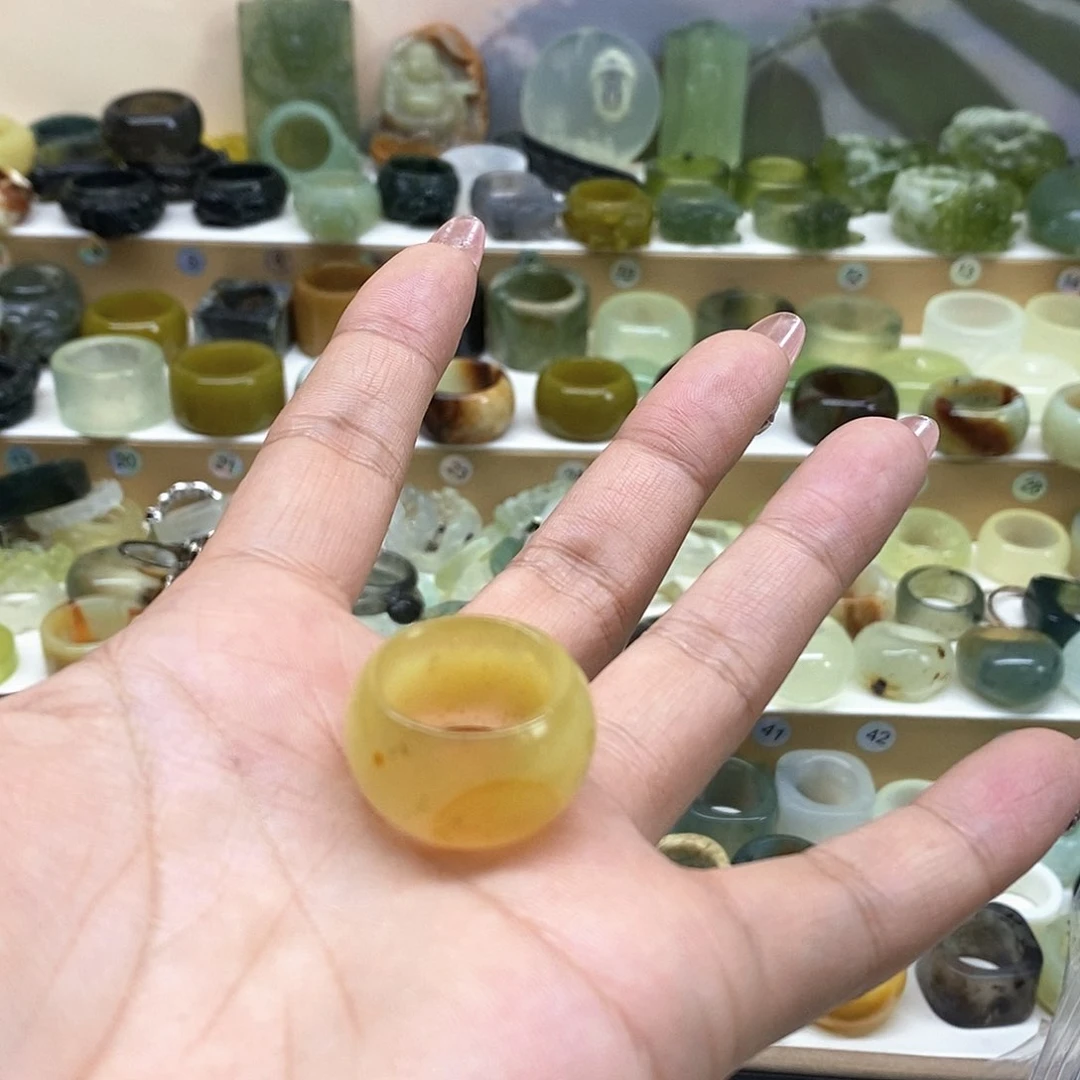 岫玉未镶嵌天然玉石栗****L