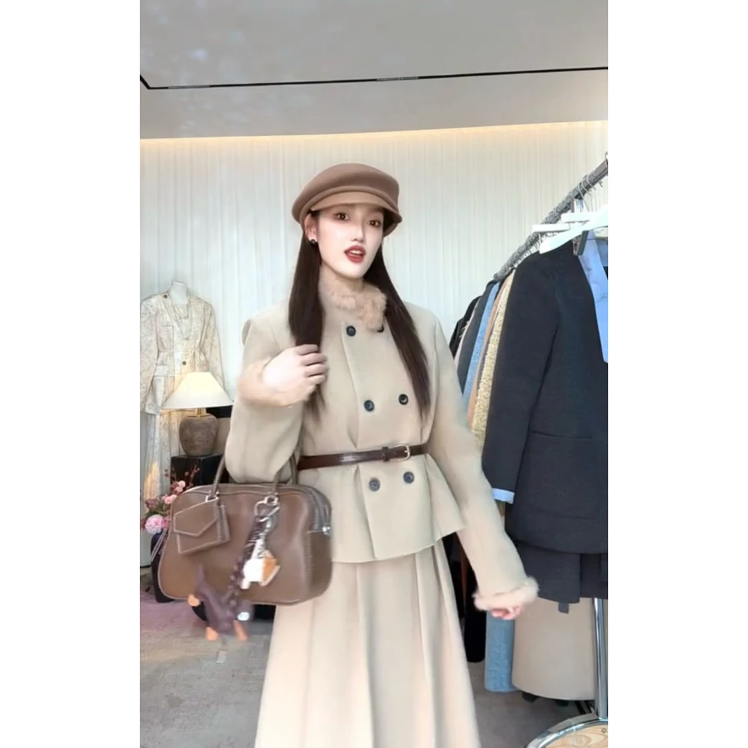 TINGTING 冬季新款中古风加绒外套+裙子两件套079