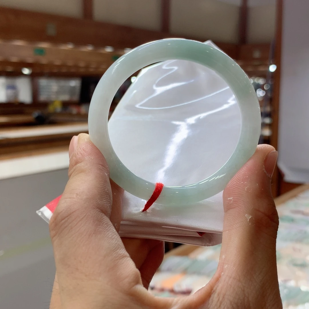 翡翠未镶嵌手镯翡翠