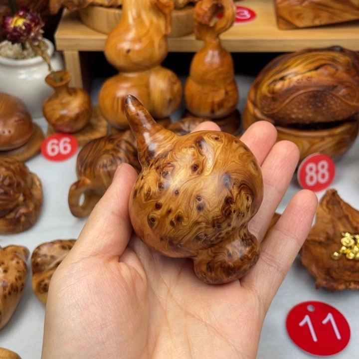 木太行精品陈化瘤手把件精品