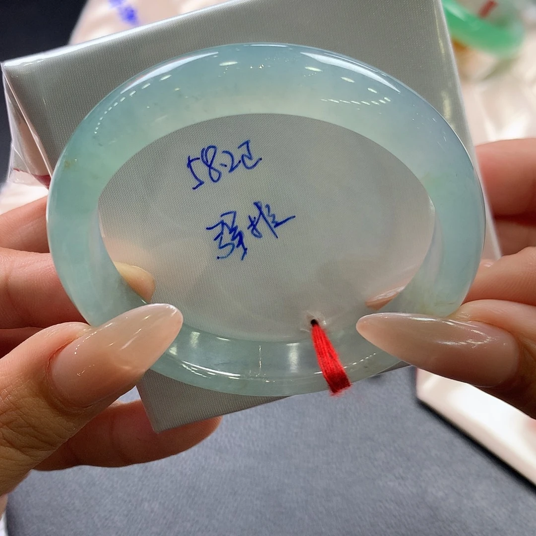 翡翠未镶嵌手镯58.2正强推