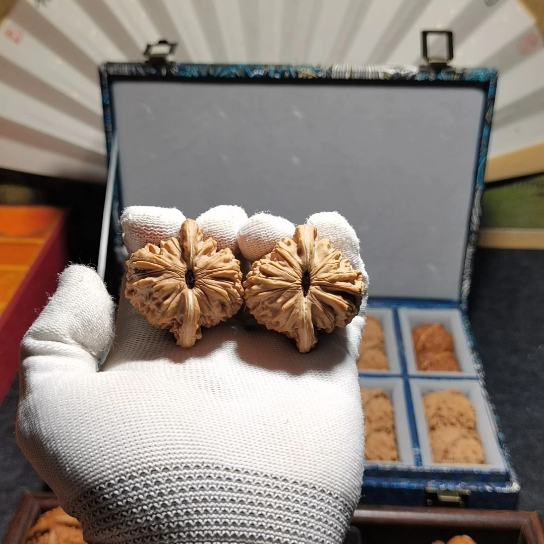 文玩核桃把件你****一司物蓟县山地四座楼 S4201