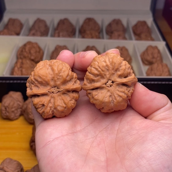 文玩核桃吊坠精品蛤蟆头