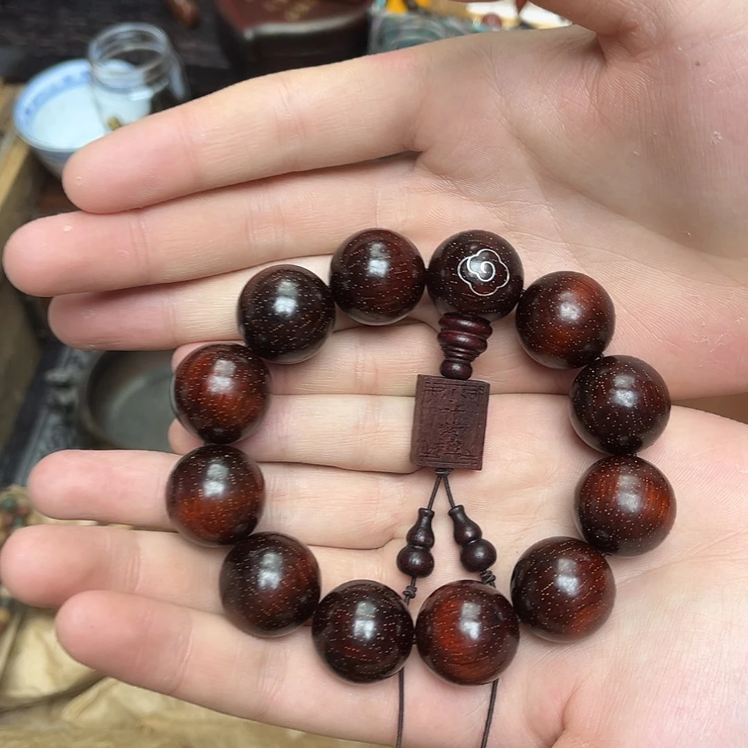 大叶紫檀（黑酸枝木类）