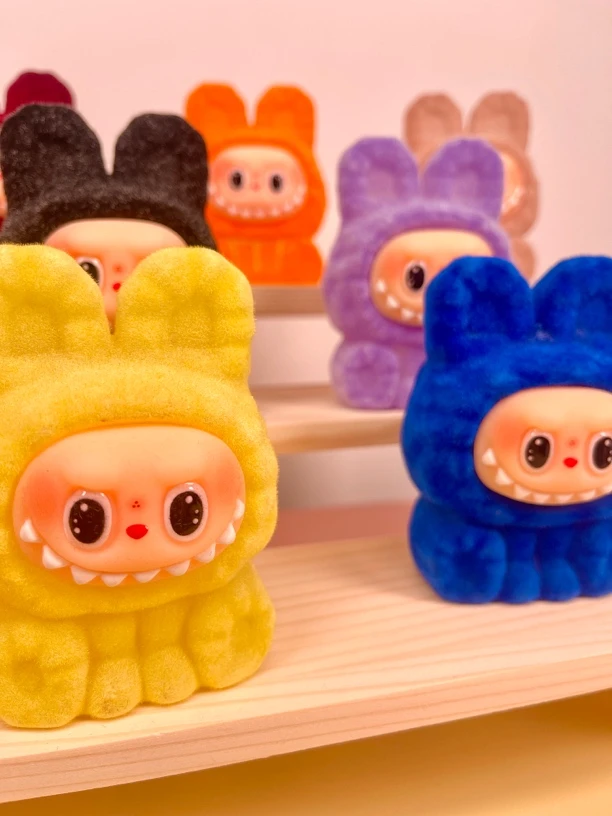 大号原色植绒香味李四空心摆件创意手工饰品（左左）