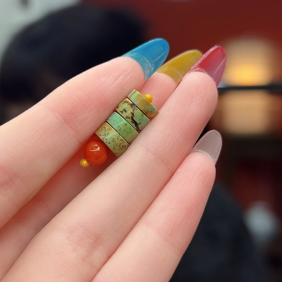 南红玛瑙未镶嵌珠宝奇石