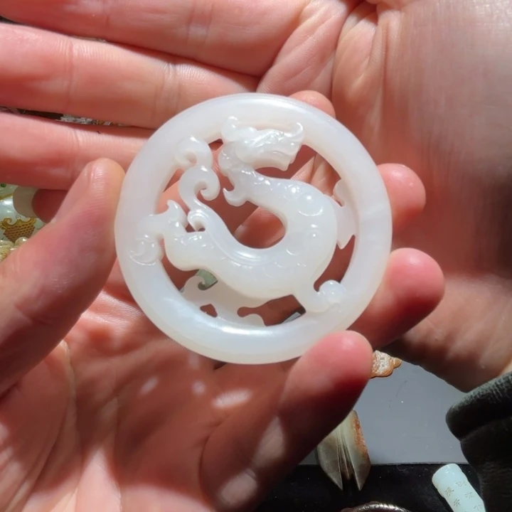 和田玉（糖玉）未镶嵌挂件