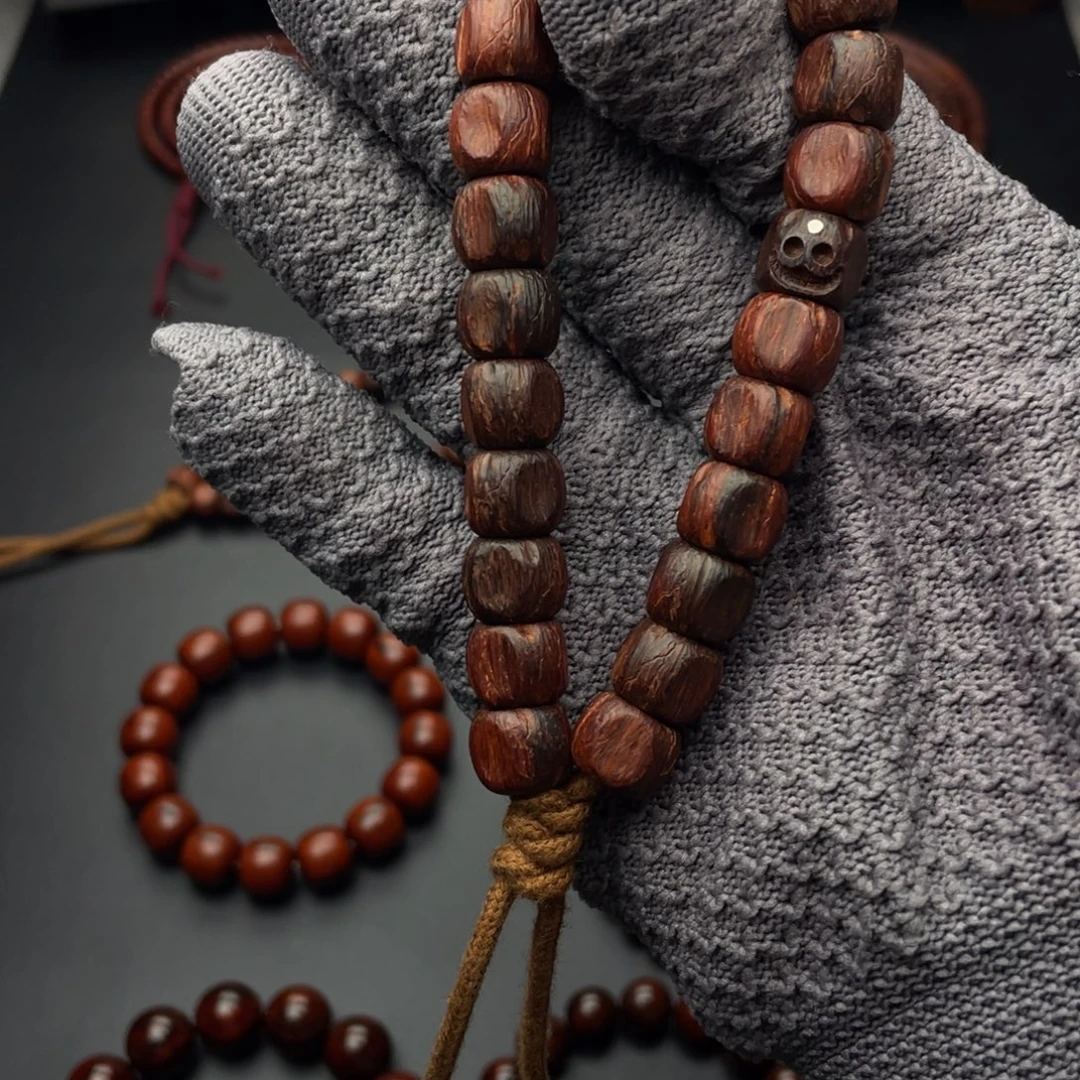 来***弟小叶紫檀手串/手链L琴料手工雕刻藏传手持带尸陀林