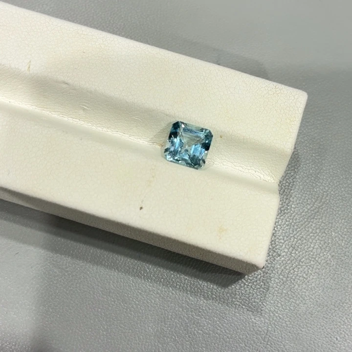 海***海海蓝宝石裸石裸石1.7克拉