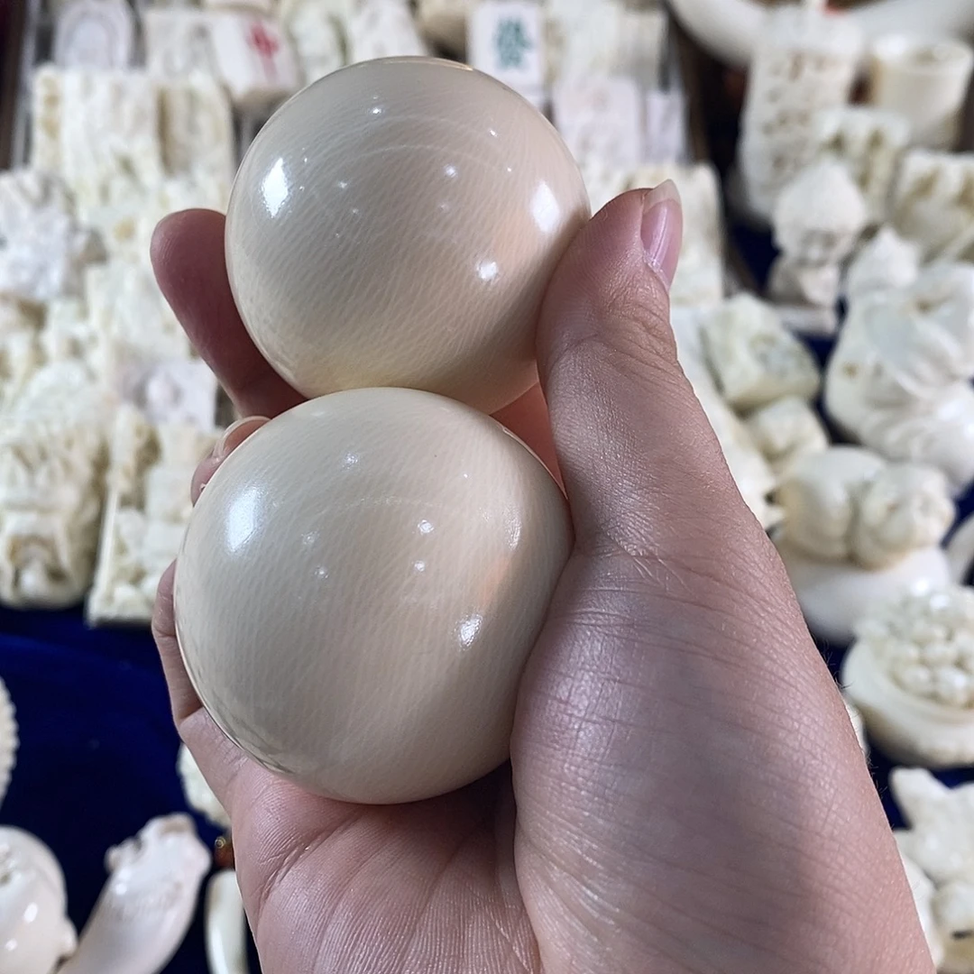 健***科猛犸冰料手球一对