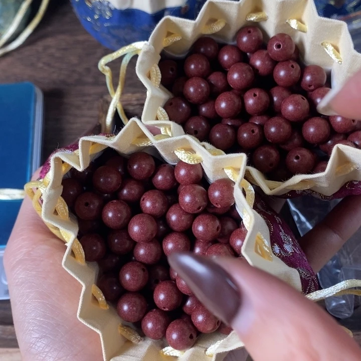 泥塑跳*南朝遗梦1.0瑕疵珠香包两包