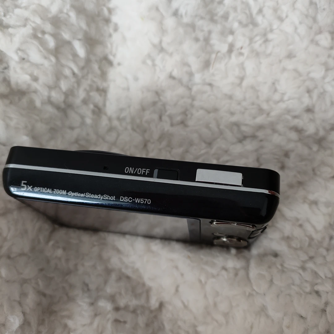 95新 Sony/索尼 索尼w570 1600万像素配件齐全，on退货