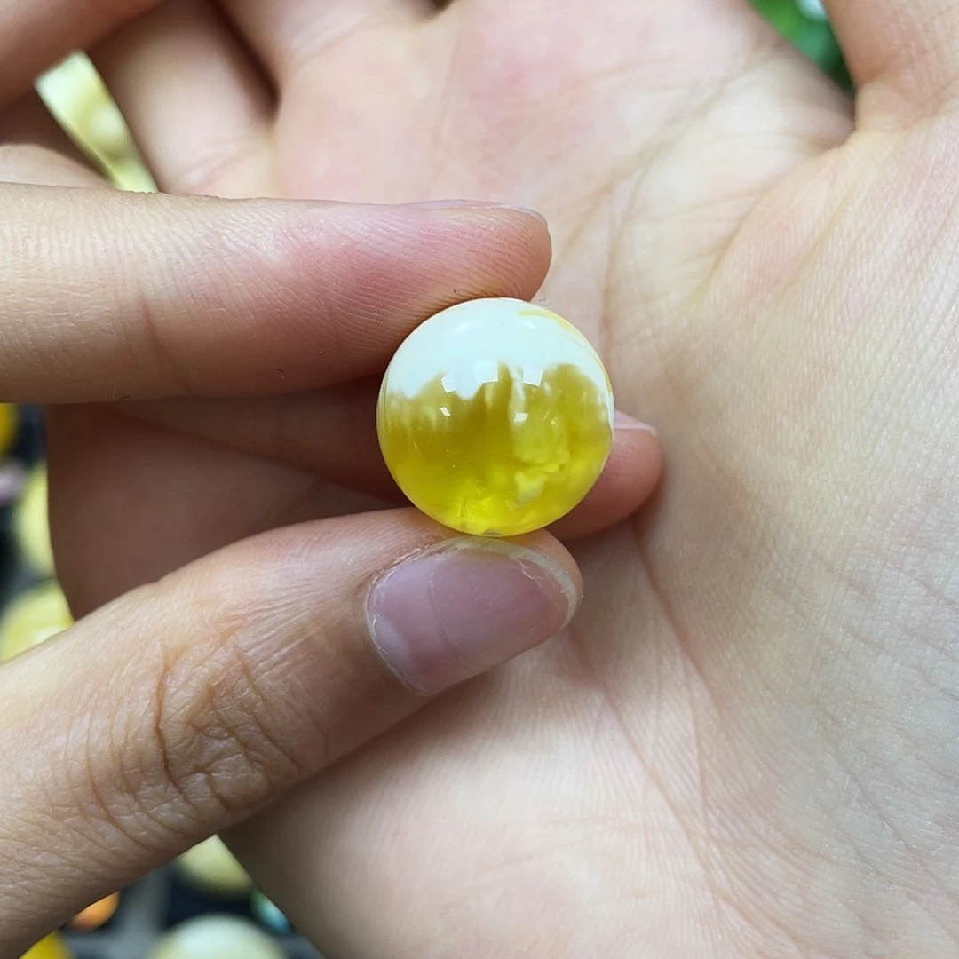 未镶嵌蜜蜡珠宝奇石14.6mm.圆珠