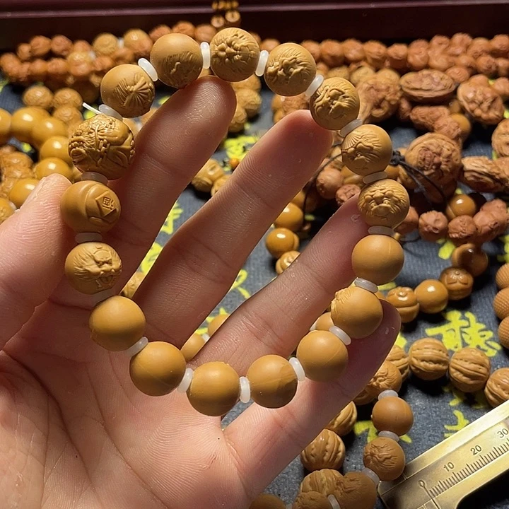 云蝉猴头，瑕疵钟馗头