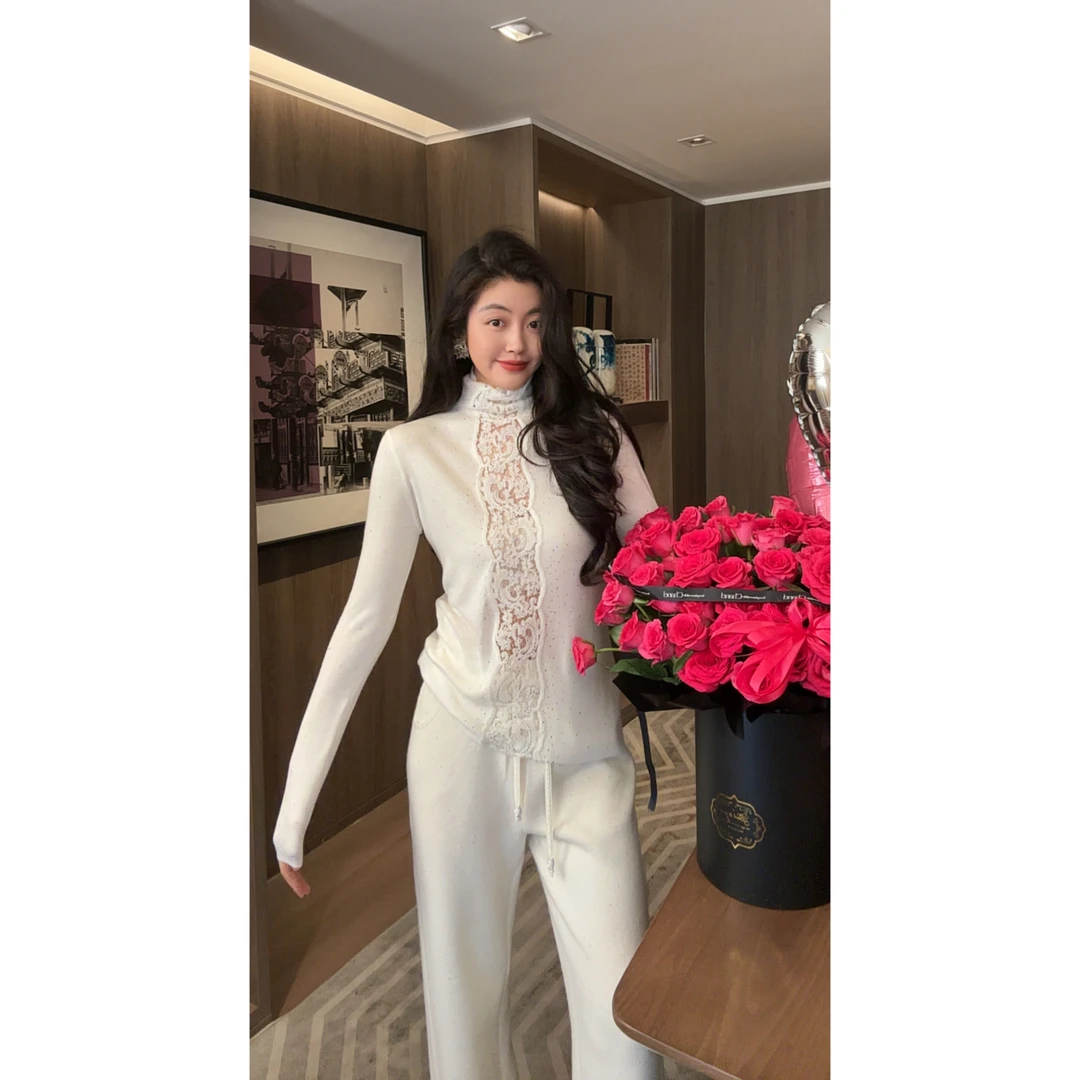 N.COU妮蔻25冬新款设计感星星烫钻蕾丝拼接高领羊毛针织衫DY10397