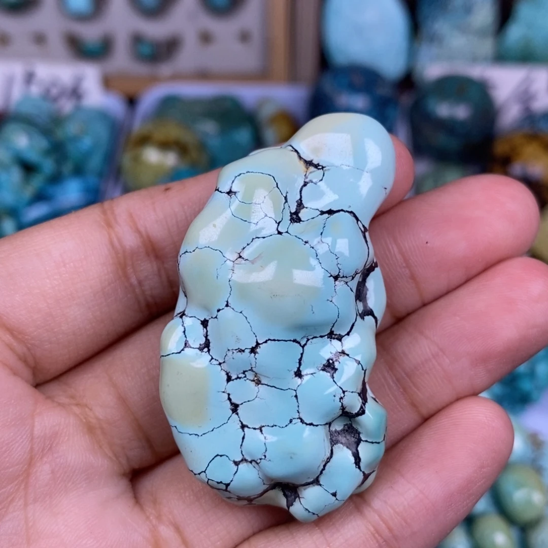 未镶嵌绿松石颈饰