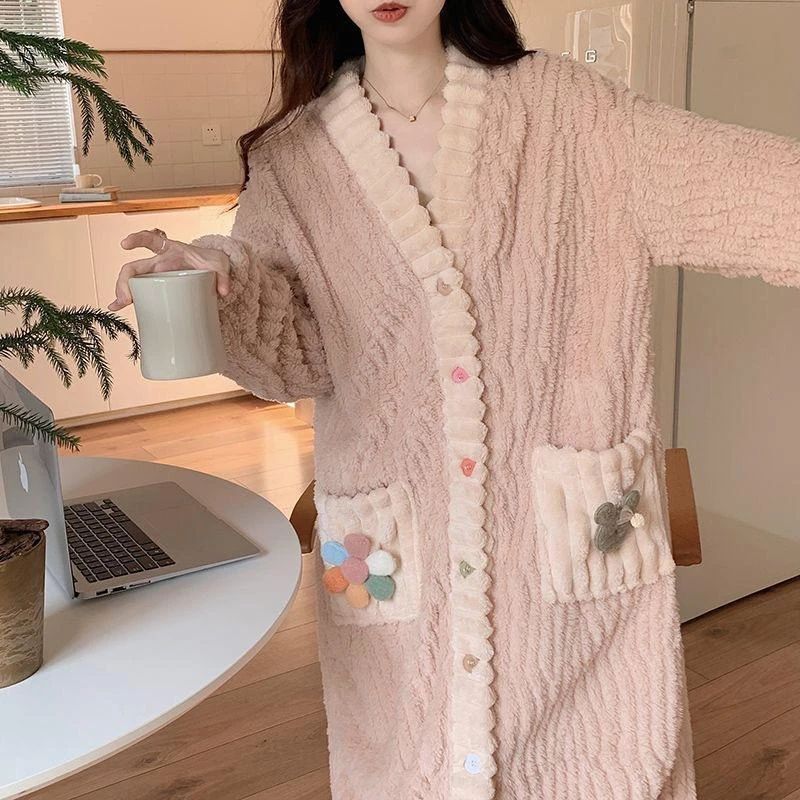 彩虹睡袍女2025冬季珊瑚绒睡衣宽松保暖加厚高级感甜美开衫居家服