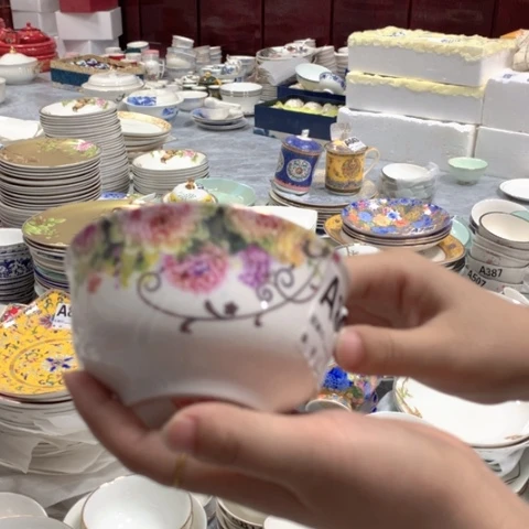 瓷840米饭碗10个……………………