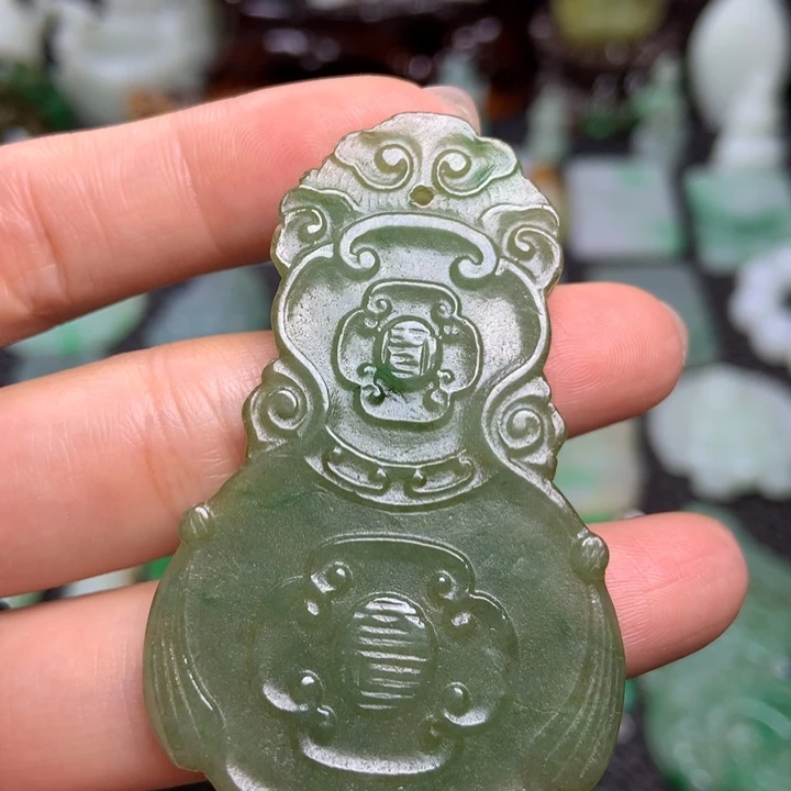 未镶嵌挂件翡翠清