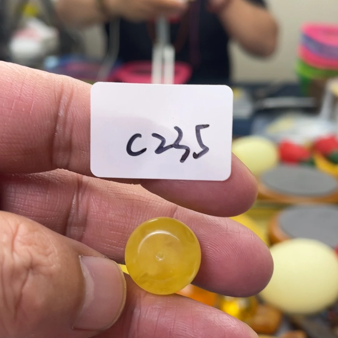 手链琥珀未镶嵌多样性发，发其中一件