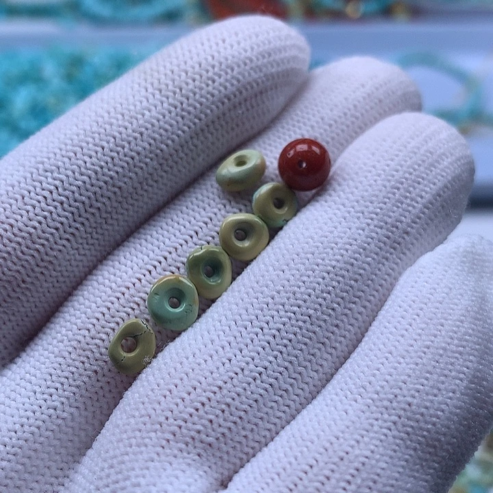 南红玛瑙未镶嵌珠宝奇石