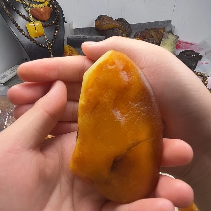 未镶嵌定制琥珀纯天然蜜蜡吊坠