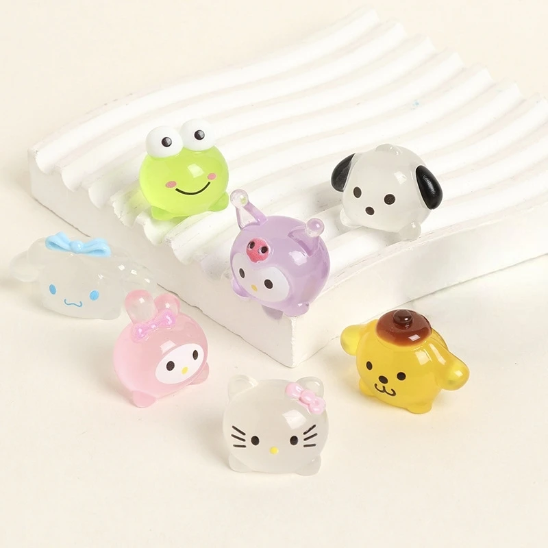 新款夜光三丽鸥萌粒公仔手工diy饰品配件桌面车载创意摆件装饰品