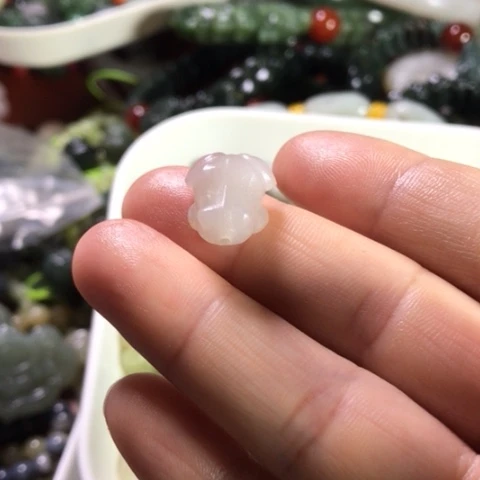 未镶嵌和田玉手机链涵*