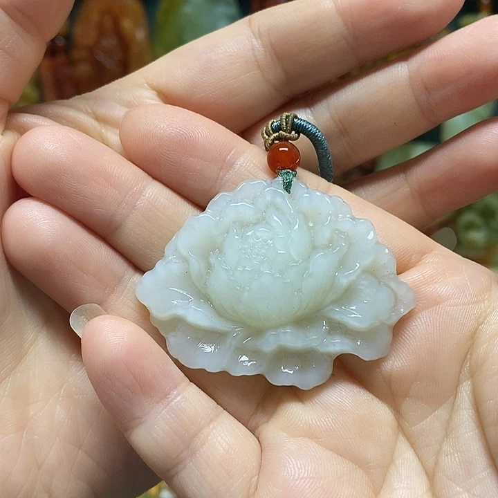 未镶嵌岫玉吊坠(赠链)