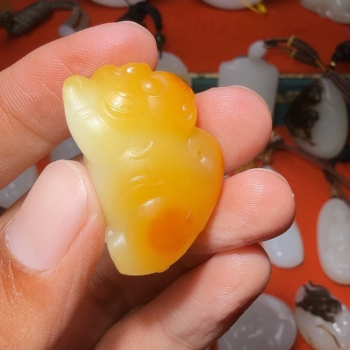 称***心未镶嵌和田玉挂件