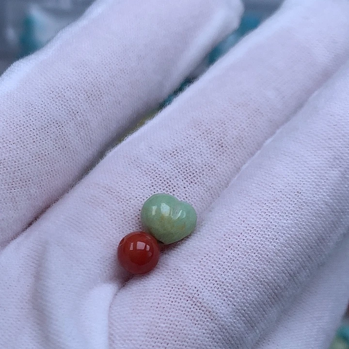 南红玛瑙未镶嵌珠宝奇石