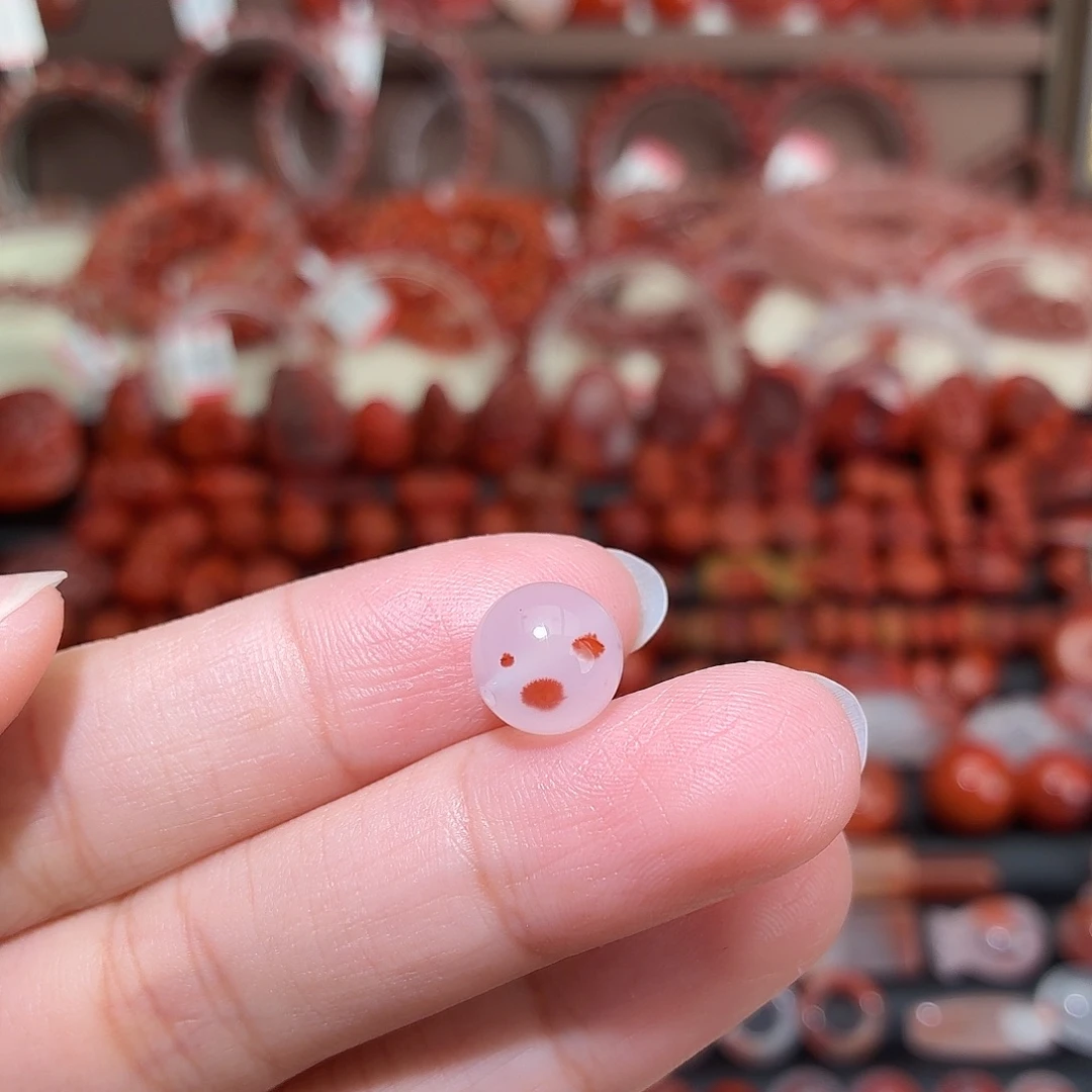 南红玛瑙未镶嵌颈饰草花单珠卡9.9