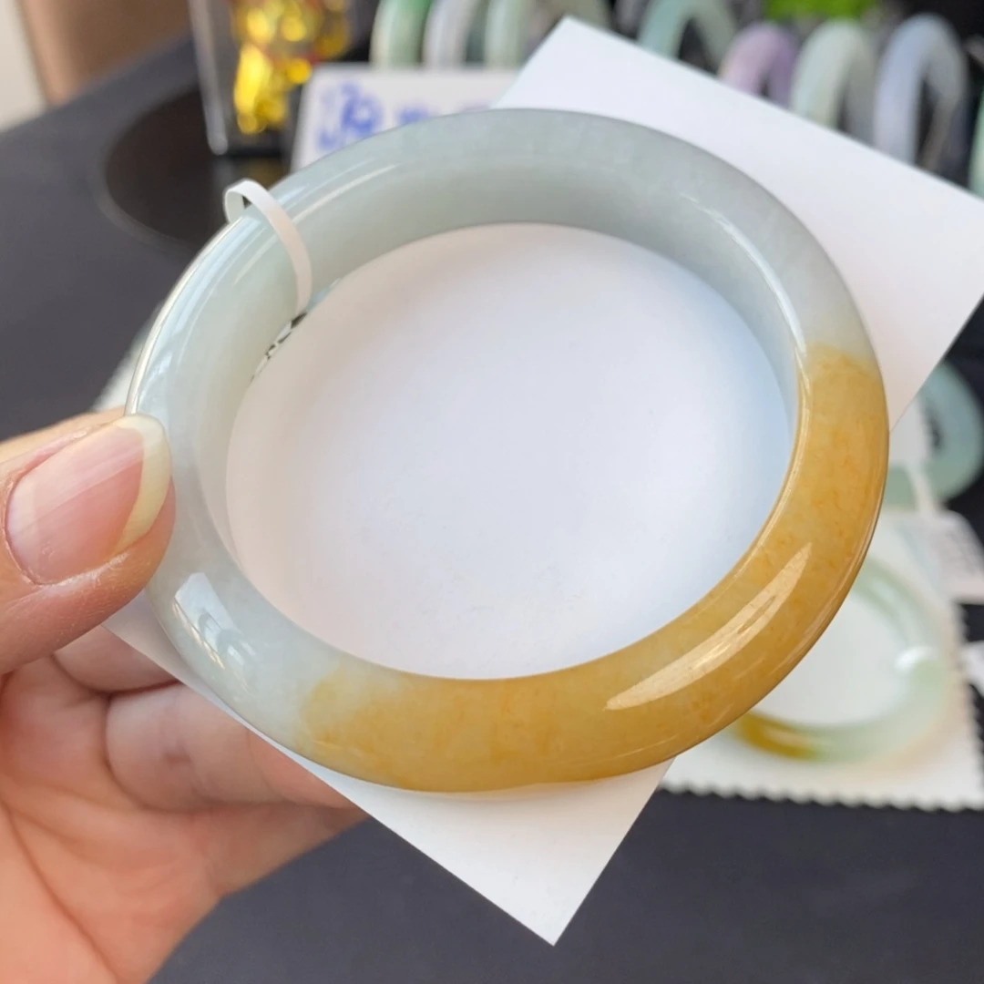 翡翠未镶嵌手镯半山水57.3