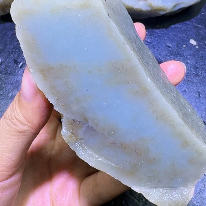和田玉未镶嵌珠宝半成品