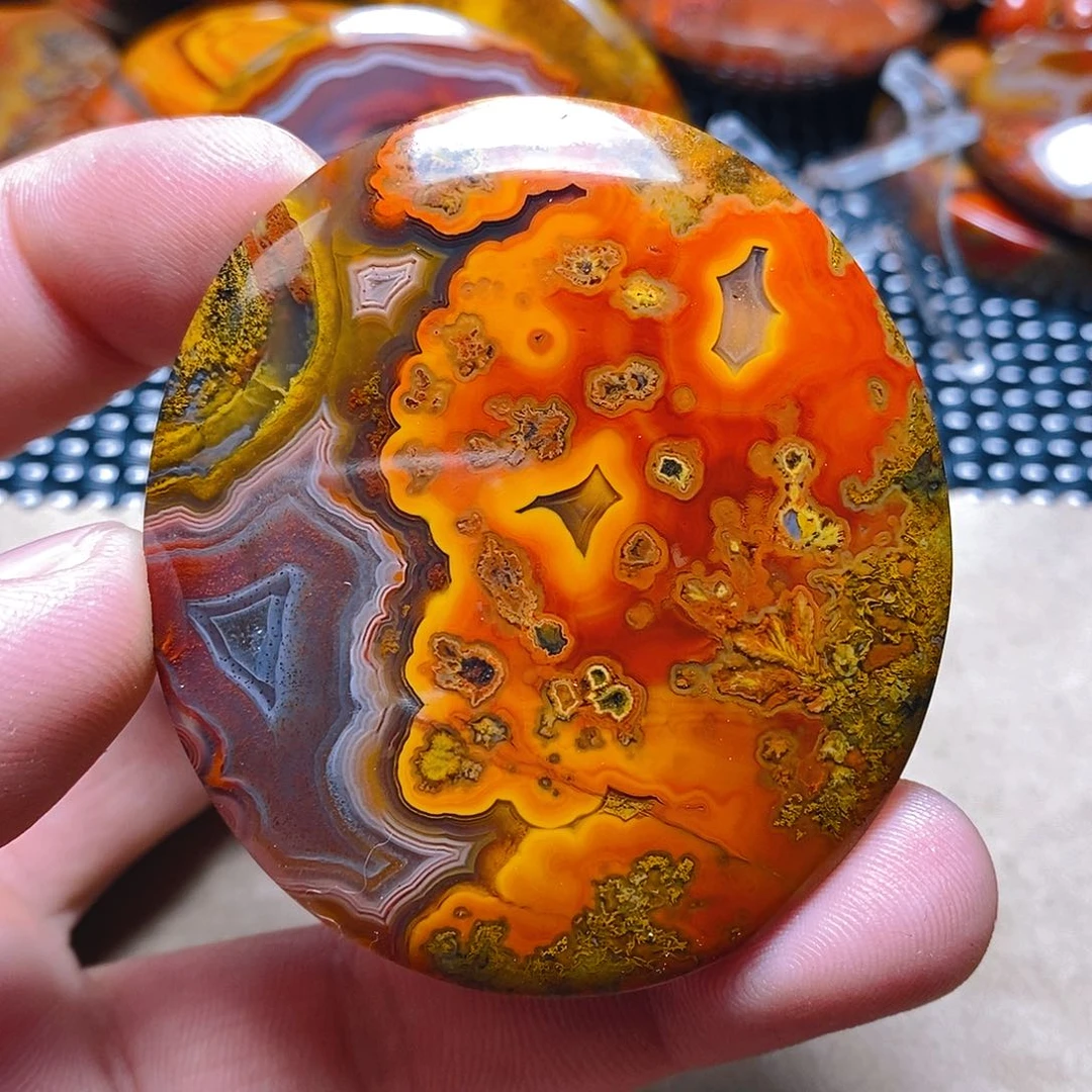 玛瑙/玉髓颈饰未镶嵌思*