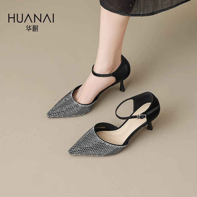 华耐尖头细跟夏季新款2025年爆款百搭一字带包跟浅口高跟凉鞋女