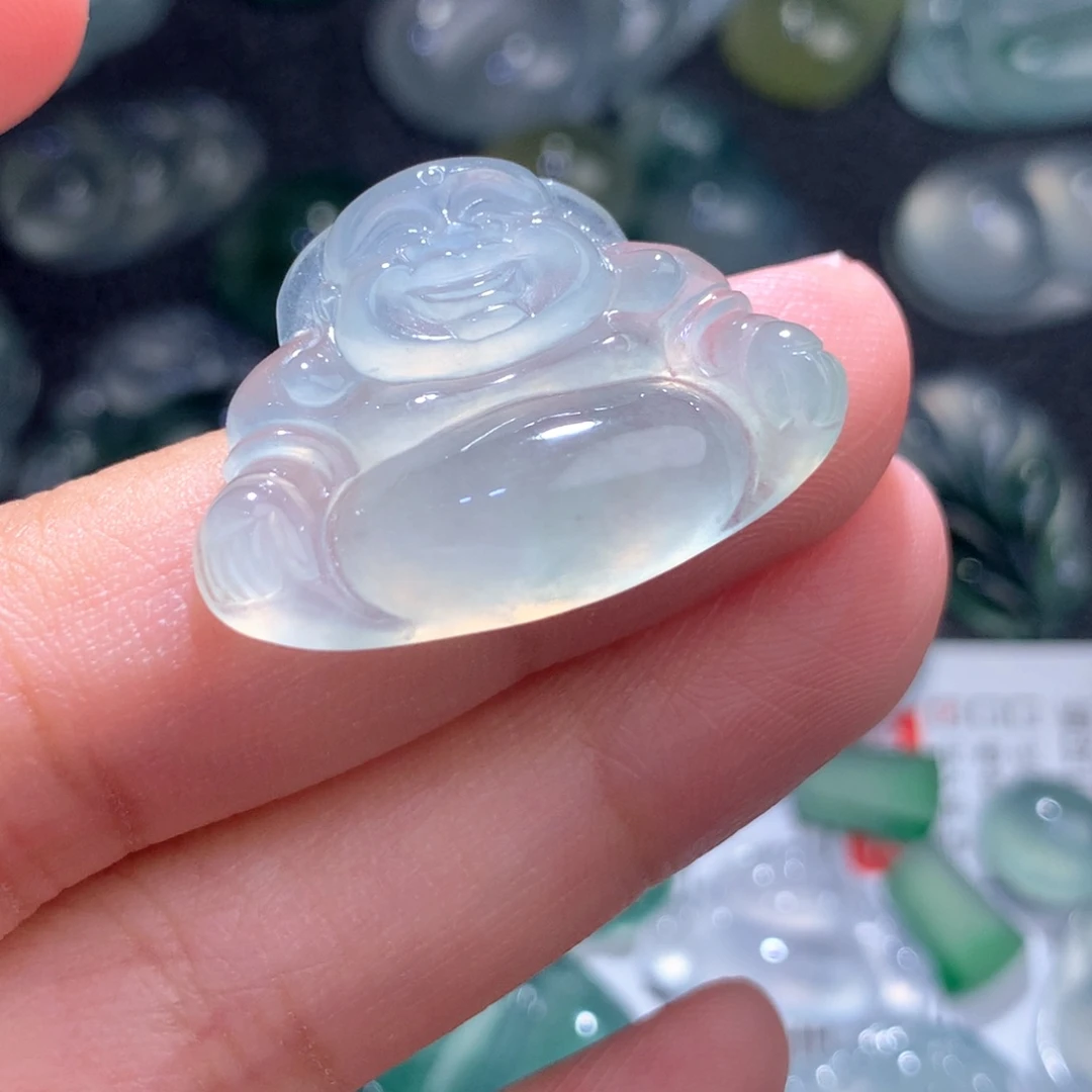 颈饰未镶嵌翡翠?缅甸
