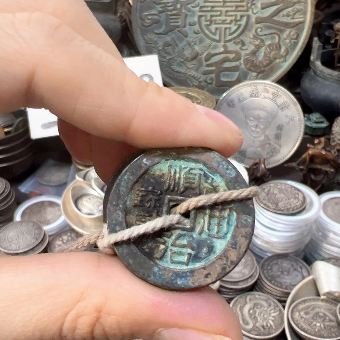 金属复古风格摆件