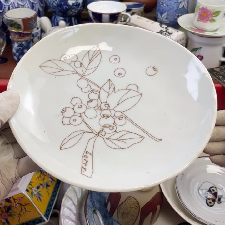 他家瓷器真美…开播了