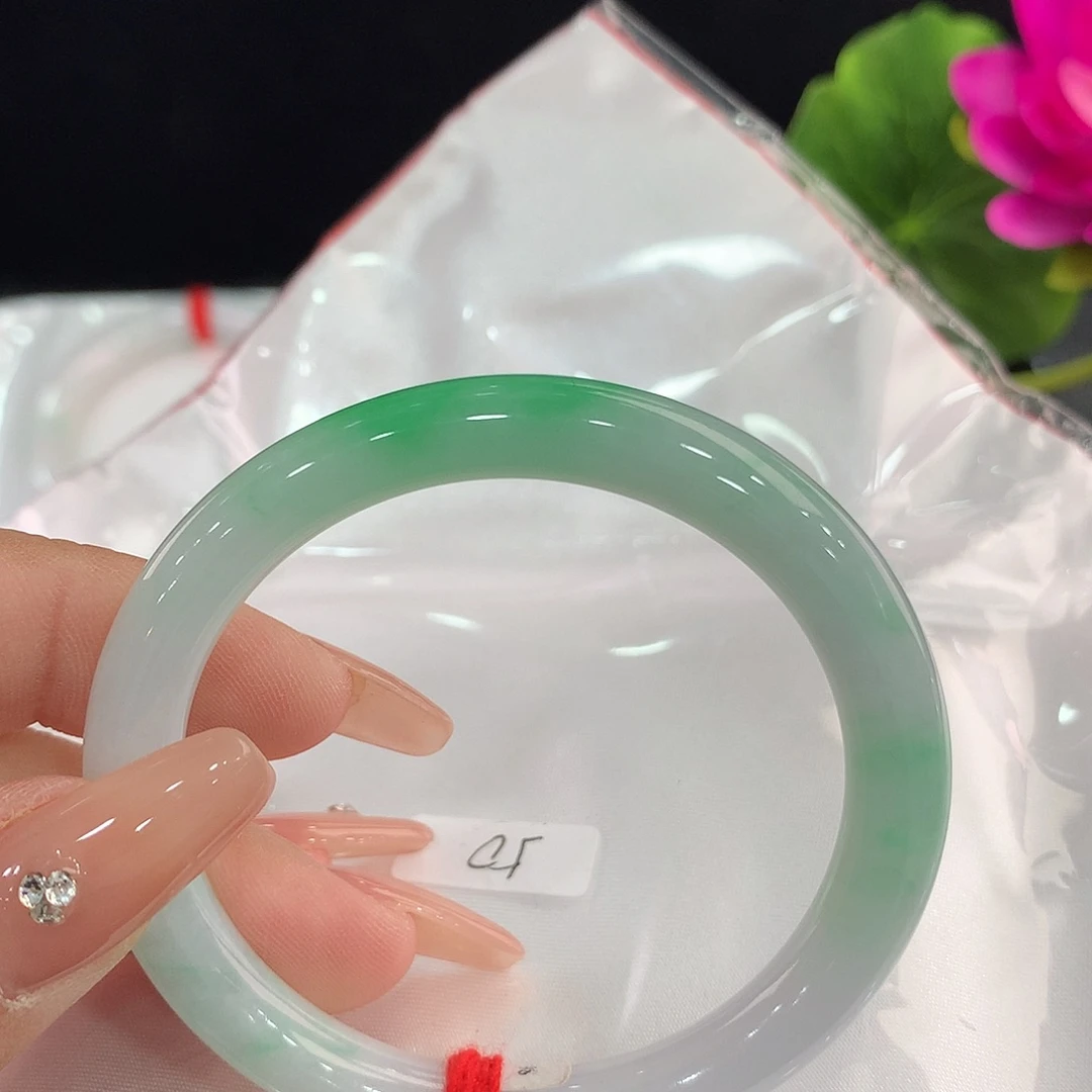翡翠手镯未镶嵌圆50.9