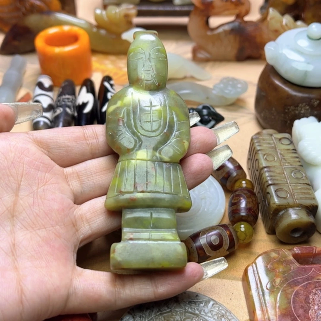【闪购商品】蛇纹石玉颈饰未镶嵌