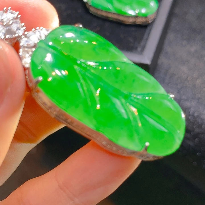 【闪购商品】翡翠颈饰未镶嵌翡翠