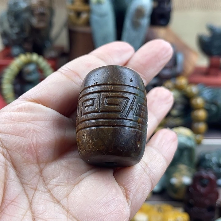 岫岩河磨玉（透闪石质玉）未镶嵌把件