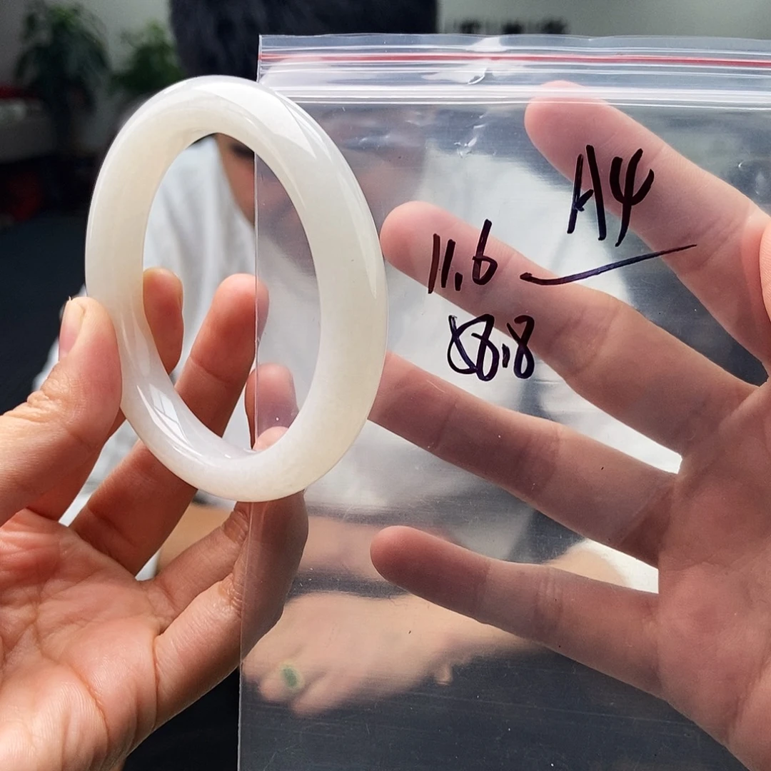 和田玉未镶嵌手镯颜色多样性发拍一发一