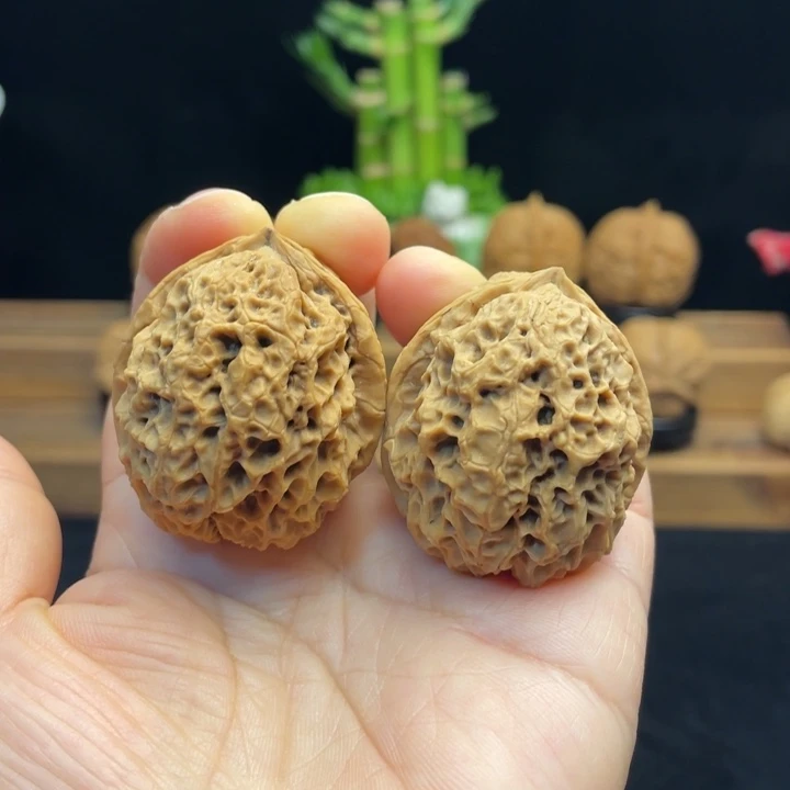 把件文玩核桃云南铁核桃18