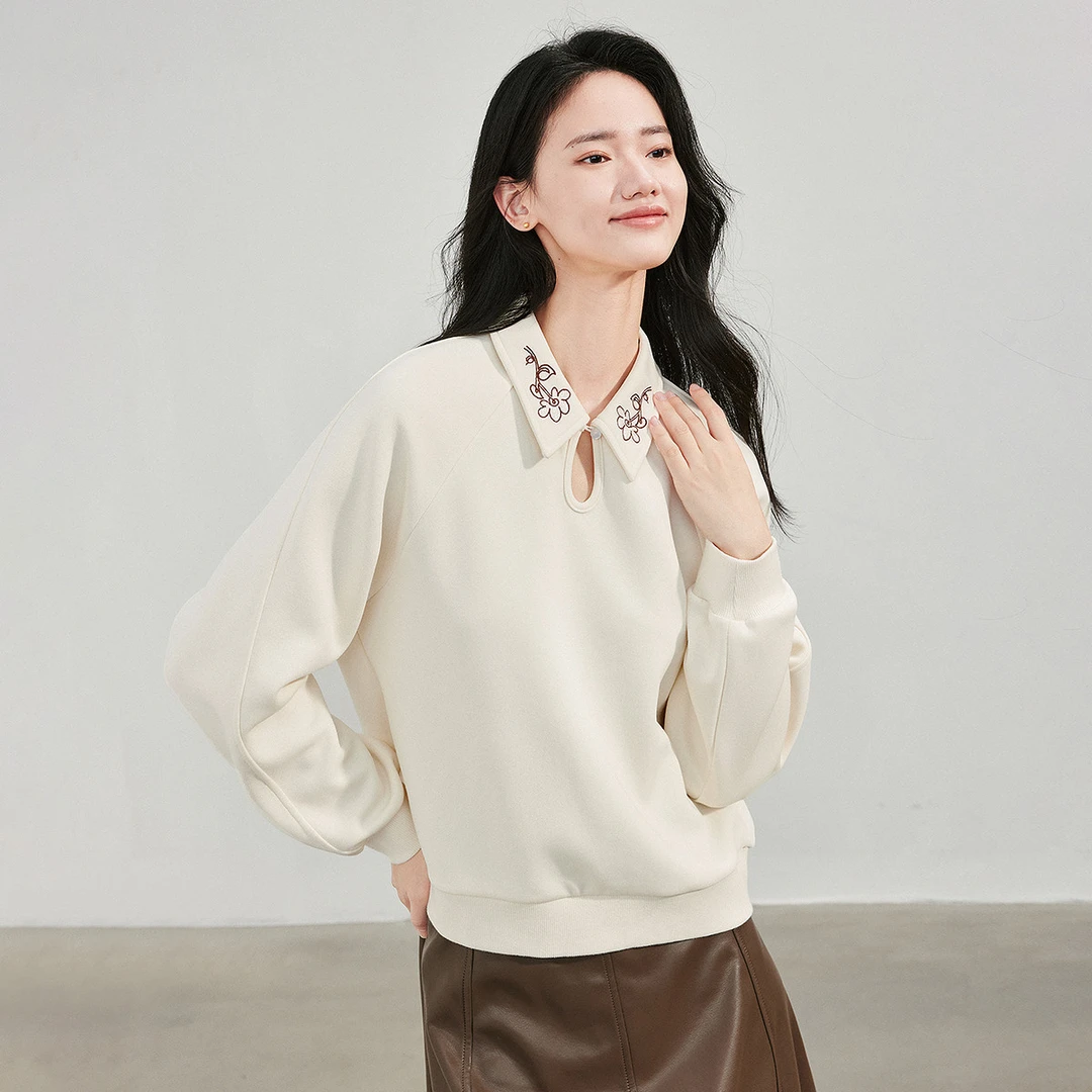 茵曼春秋女卫衣/绒衫休闲上衣新款长袖宽松套头针织刺绣翻领时尚