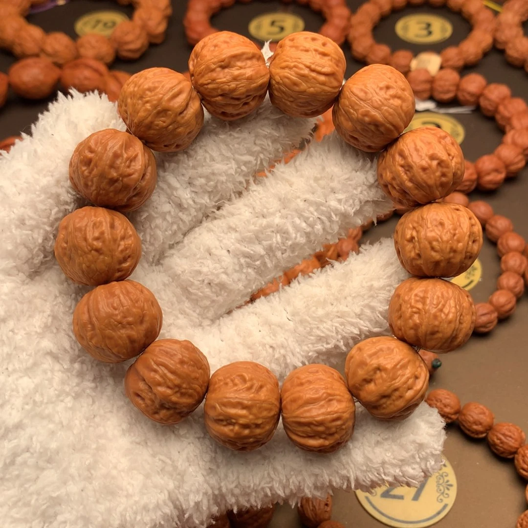 文玩核桃手串23尺寸