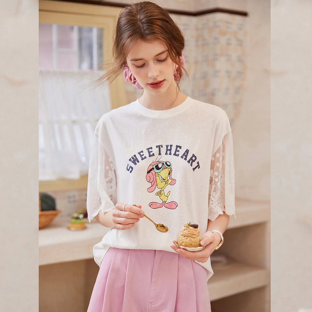 白鹿语【甜美蕾丝袖花边T恤】夏季时尚印花圆领落肩袖T恤YU20175