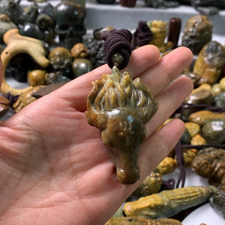 未镶嵌岫岩河磨玉（透闪石质玉）笔搁谢