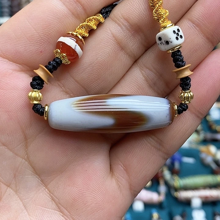 玛瑙/玉髓颈饰合金